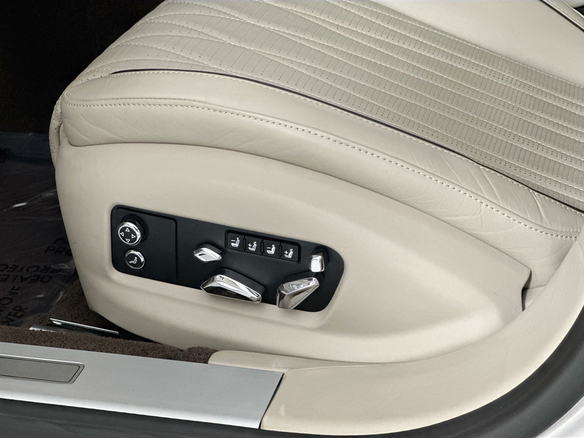 used 2024 Bentley Flying Spur car, priced at $274,999