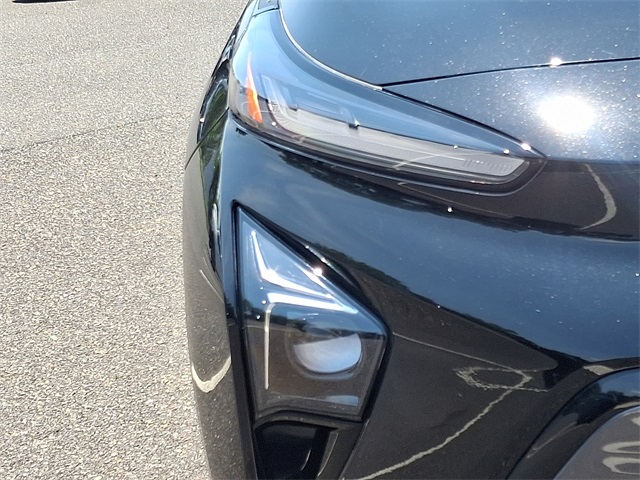 used 2023 Chevrolet Bolt EUV car, priced at $25,550