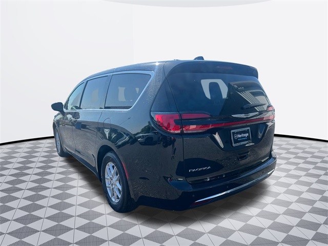 new 2025 Chrysler Pacifica car, priced at $41,452