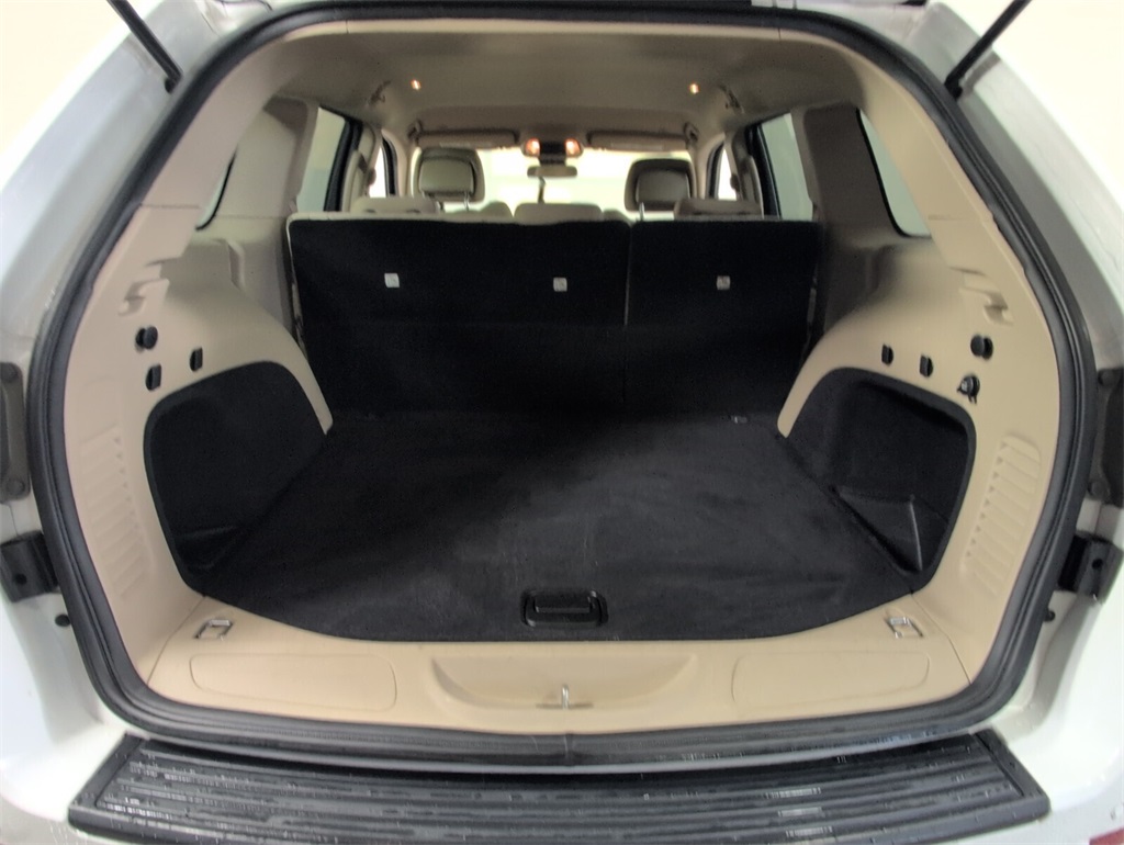 used 2018 Jeep Grand Cherokee car, priced at $14,000