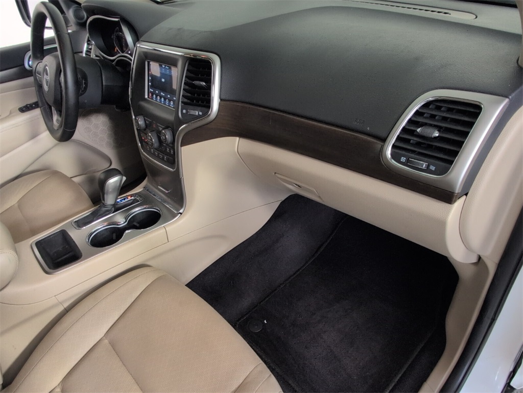 used 2018 Jeep Grand Cherokee car, priced at $14,000