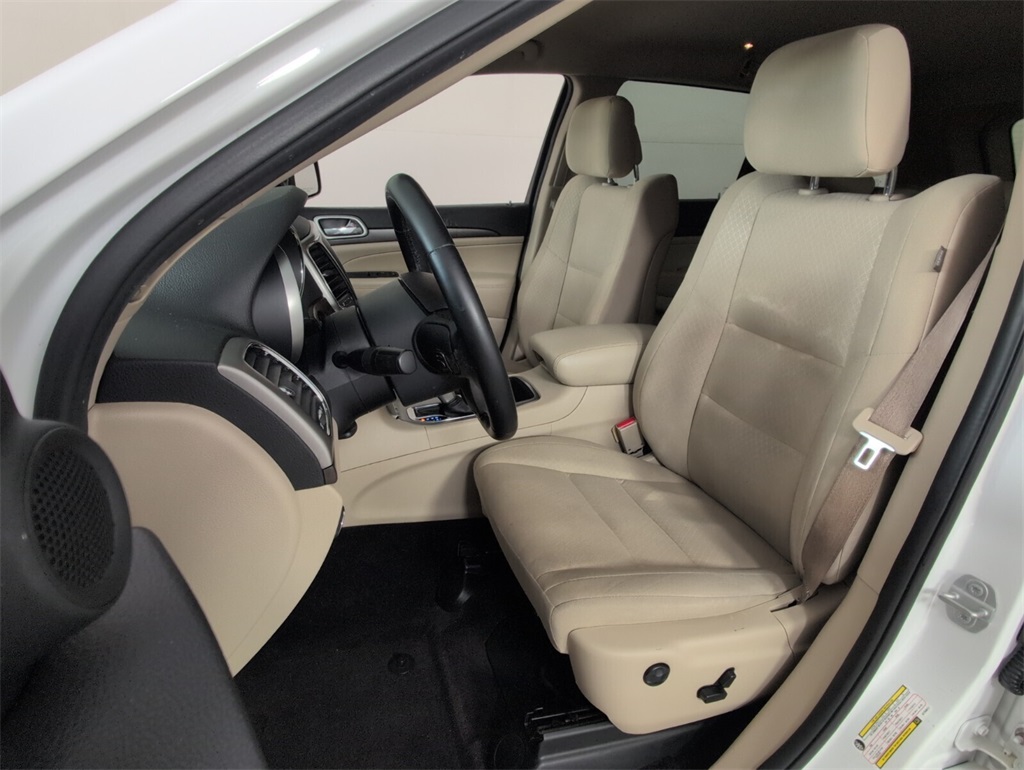 used 2018 Jeep Grand Cherokee car, priced at $14,000