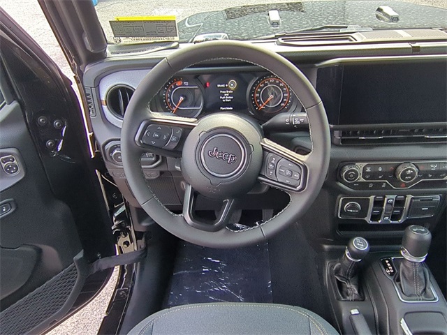 new 2025 Jeep Wrangler car, priced at $43,684