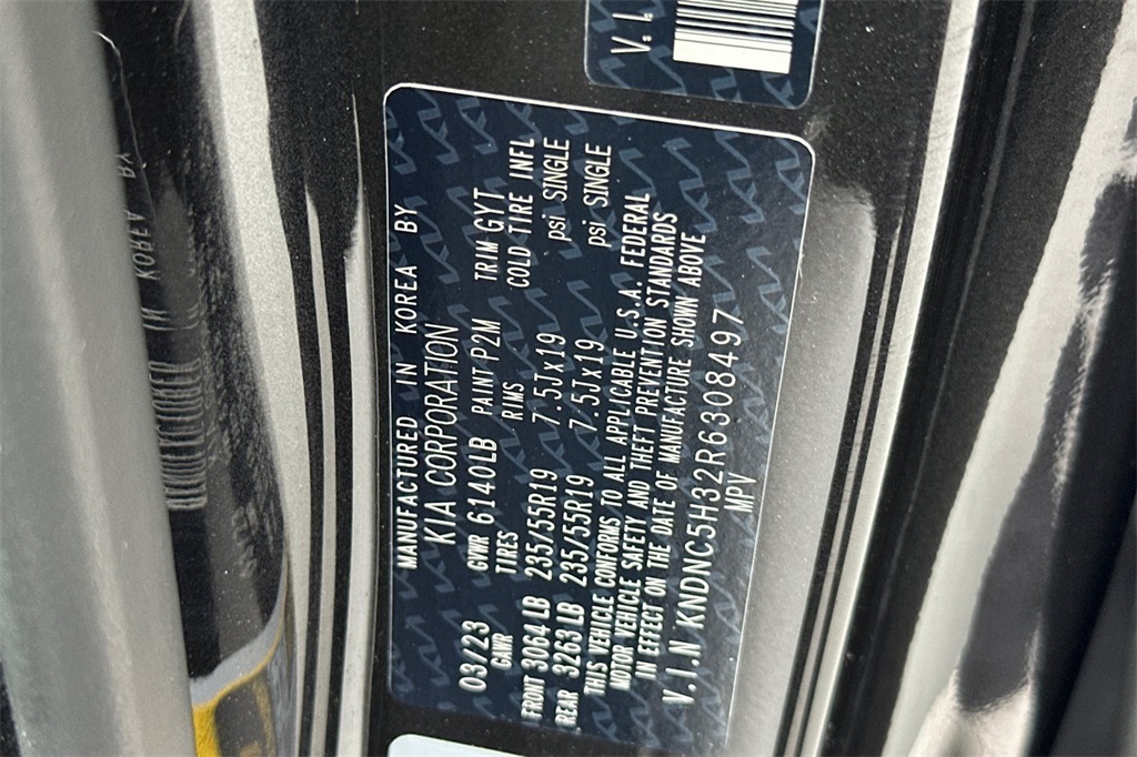 used 2024 Kia Carnival car, priced at $37,997