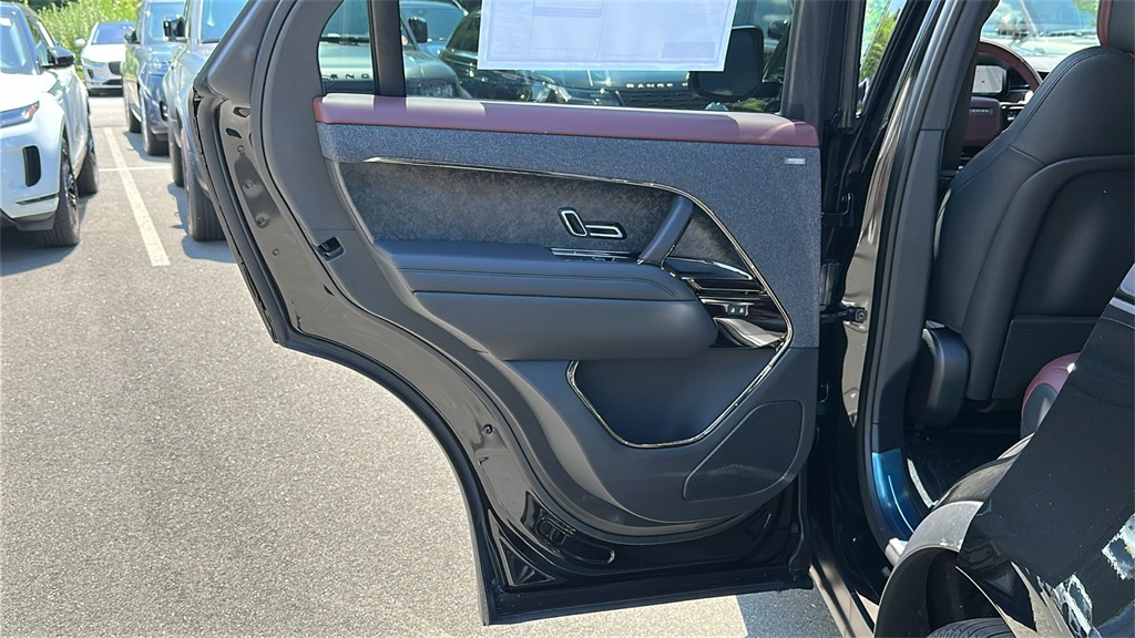 new 2025 Land Rover Range Rover Sport car, priced at $103,525