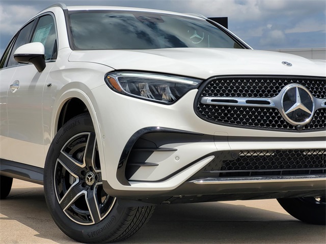 new 2025 Mercedes-Benz GLC car, priced at $64,785