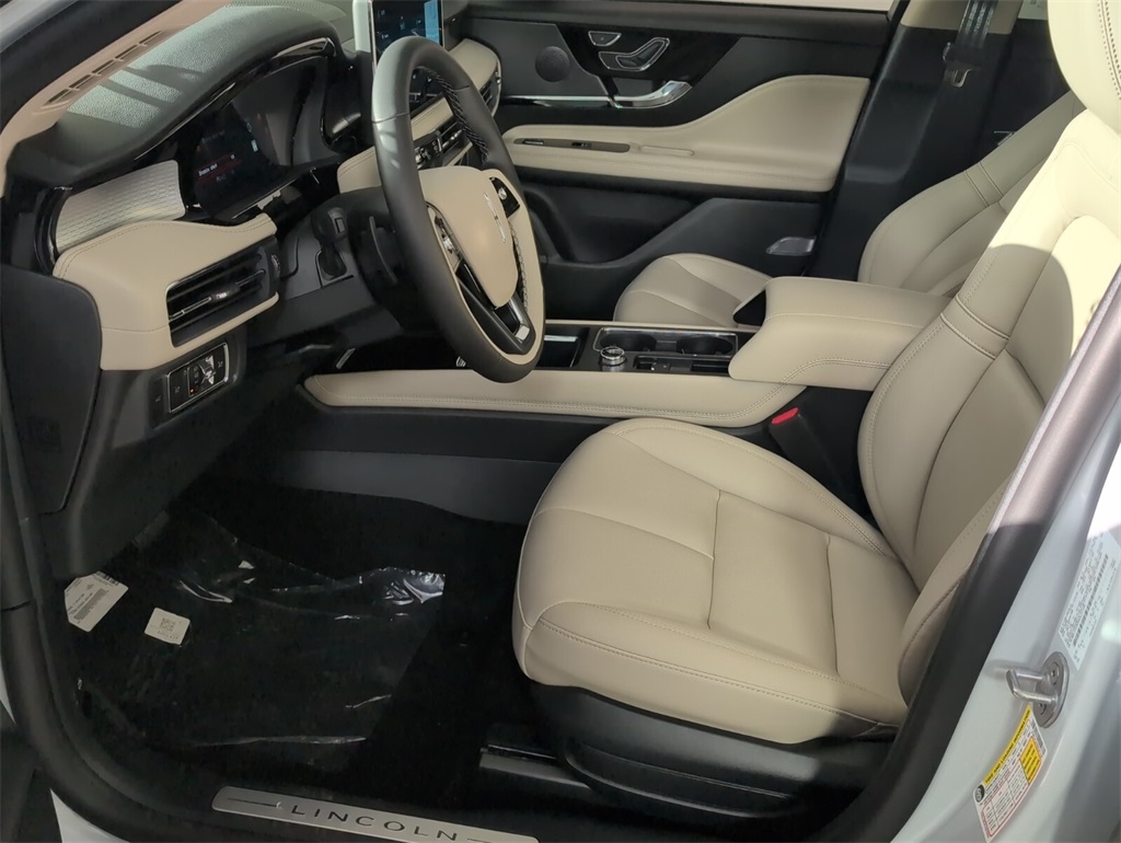 new 2025 Lincoln Corsair car, priced at $41,021