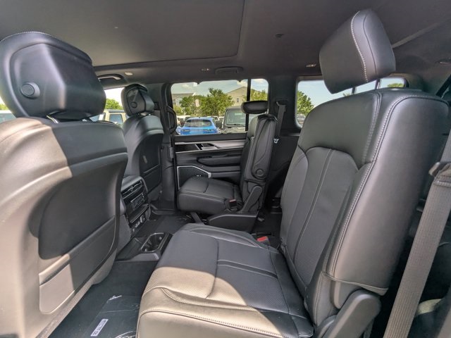new 2025 Jeep Wagoneer car, priced at $74,075