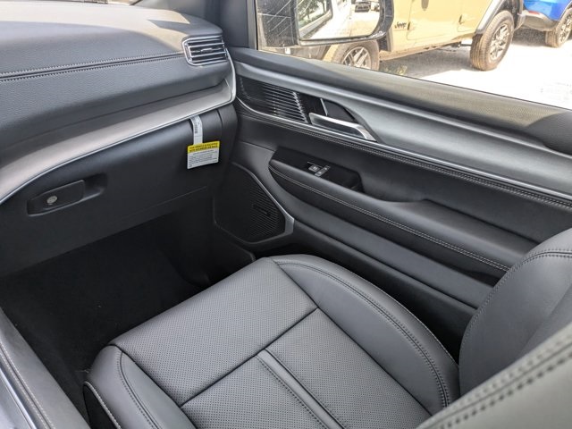 new 2025 Jeep Wagoneer car, priced at $74,075
