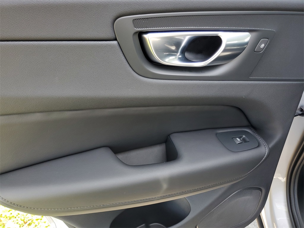 used 2025 Volvo XC60 car, priced at $39,995