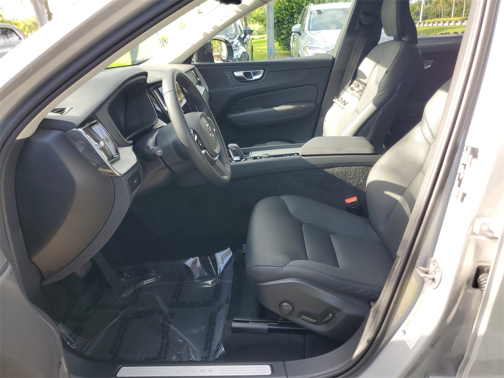 used 2025 Volvo XC60 car, priced at $39,995