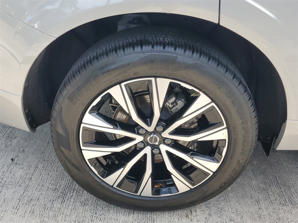 used 2025 Volvo XC60 car, priced at $39,995