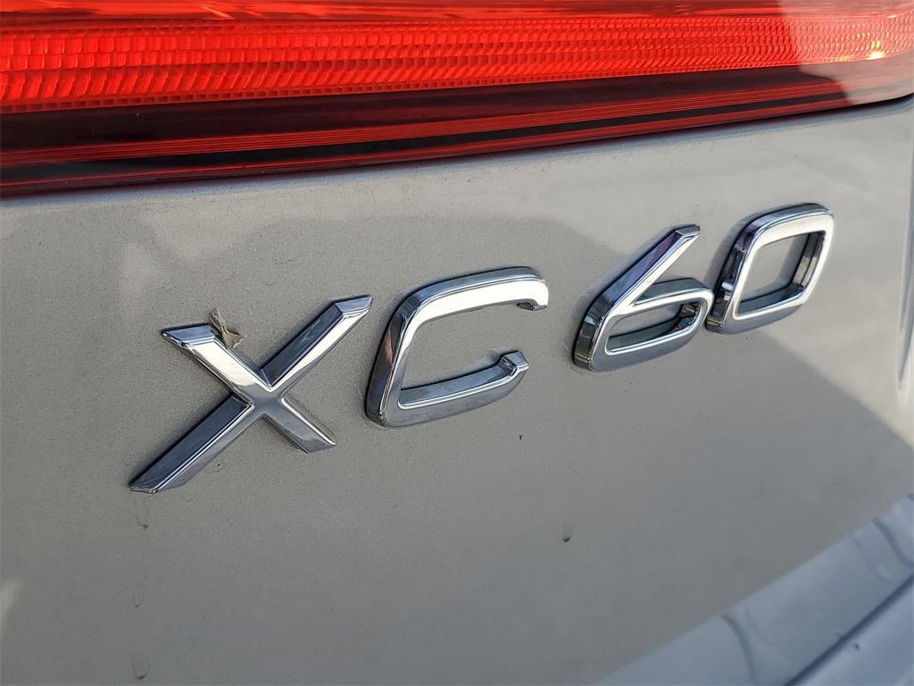 used 2025 Volvo XC60 car, priced at $39,995