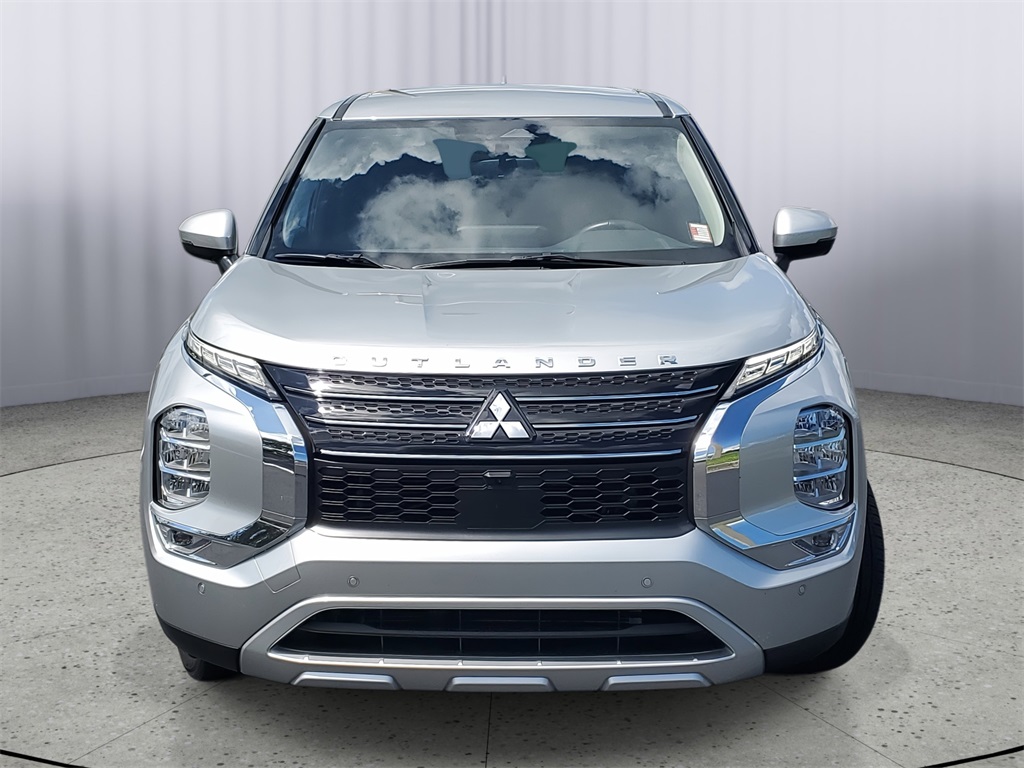 used 2024 Mitsubishi Outlander car, priced at $24,998