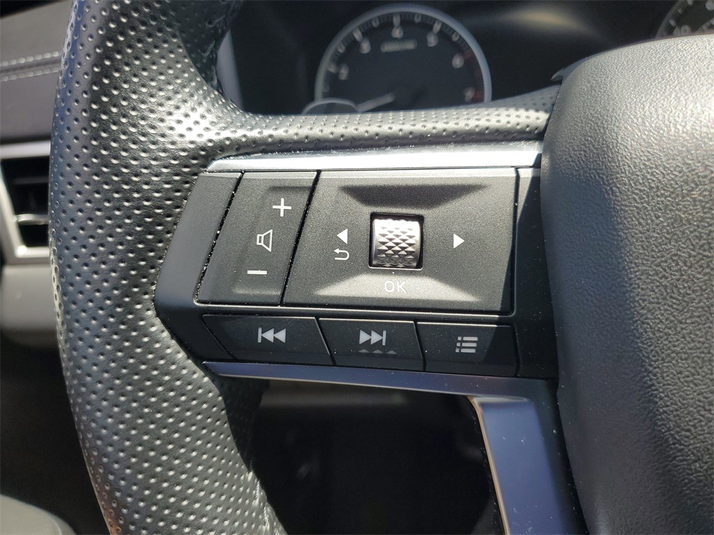 used 2024 Mitsubishi Outlander car, priced at $24,998