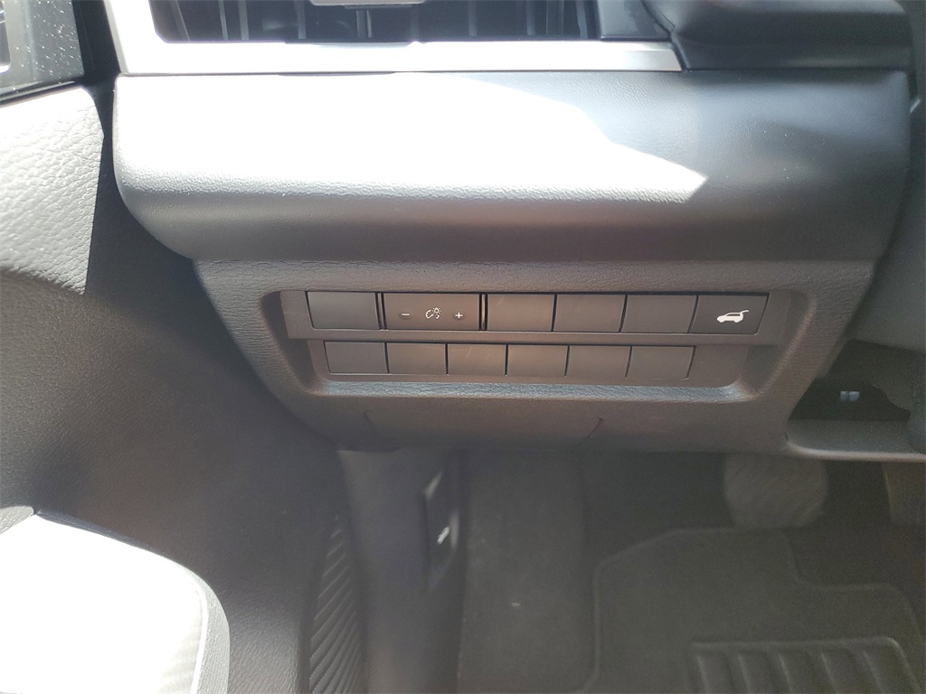used 2024 Mitsubishi Outlander car, priced at $24,998