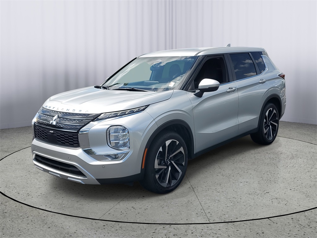used 2024 Mitsubishi Outlander car, priced at $24,998