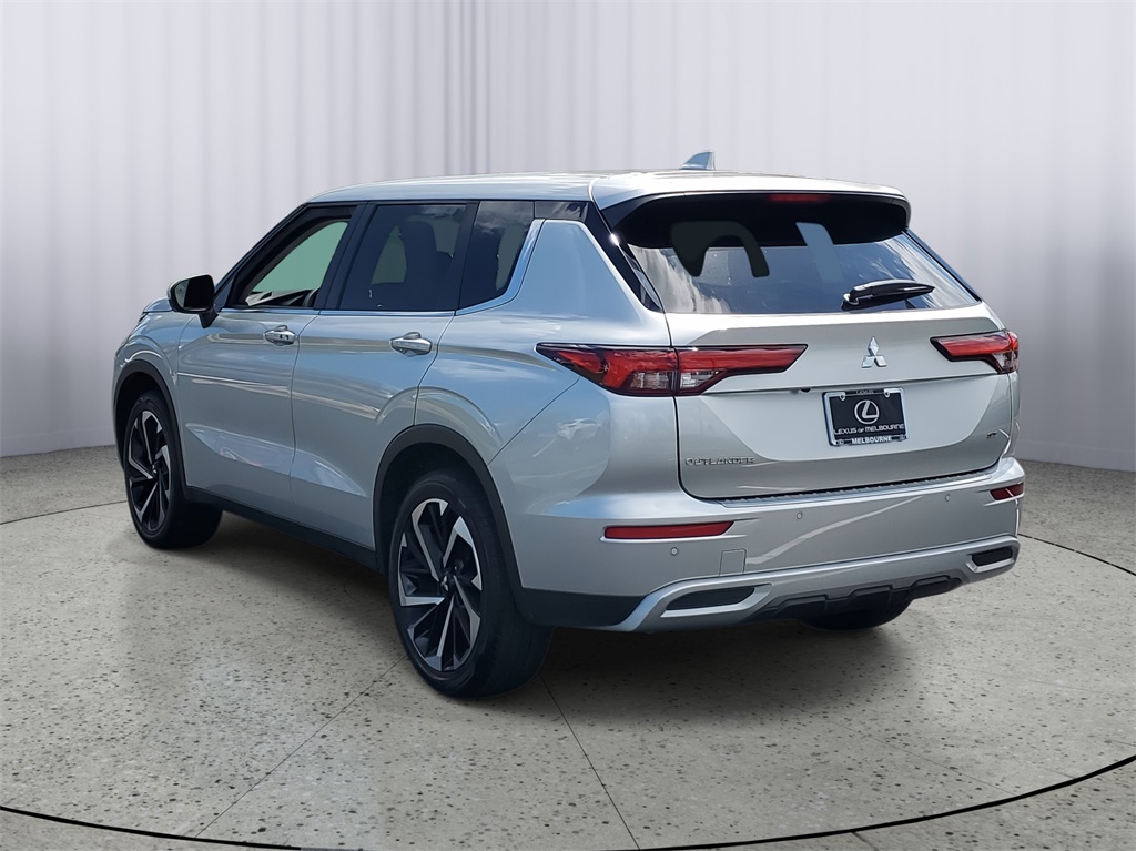 used 2024 Mitsubishi Outlander car, priced at $24,998