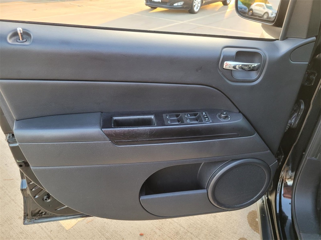 used 2016 Jeep Compass car, priced at $9,200