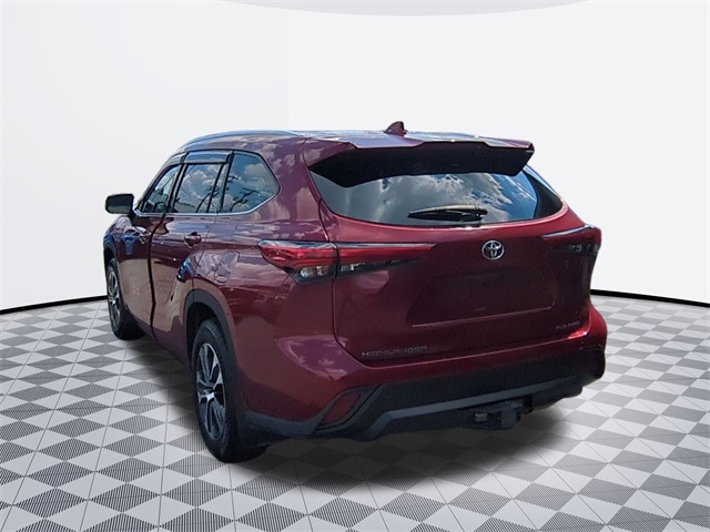 used 2021 Toyota Highlander car, priced at $32,811