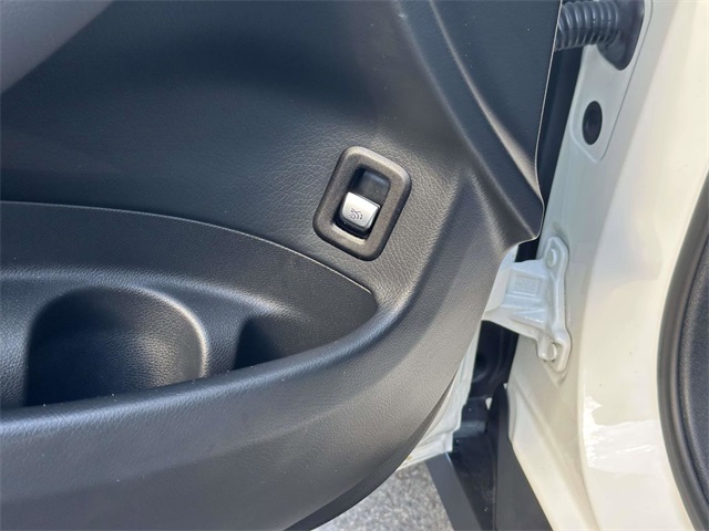 used 2022 Mercedes-Benz GLC car, priced at $33,991