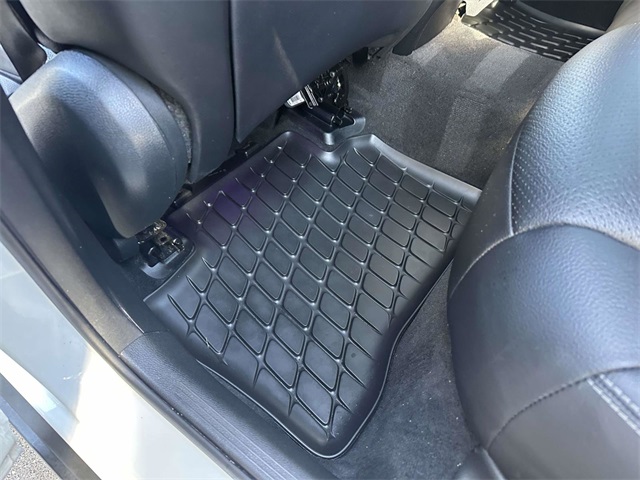 used 2022 Mercedes-Benz GLC car, priced at $33,991