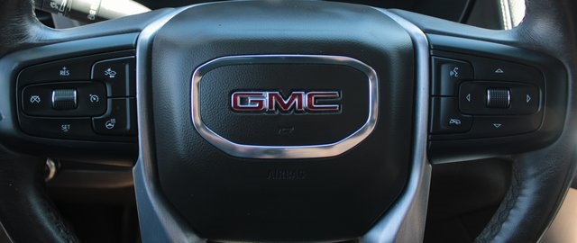 used 2022 GMC Yukon car, priced at $55,777