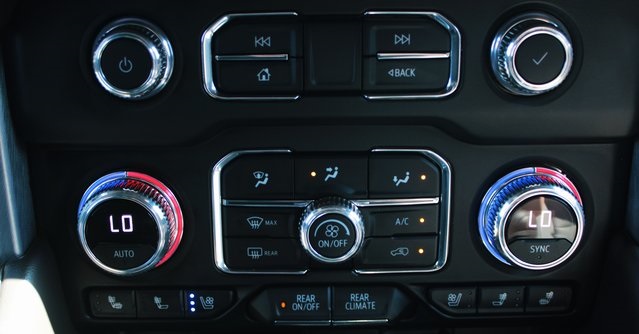 used 2022 GMC Yukon car, priced at $55,777