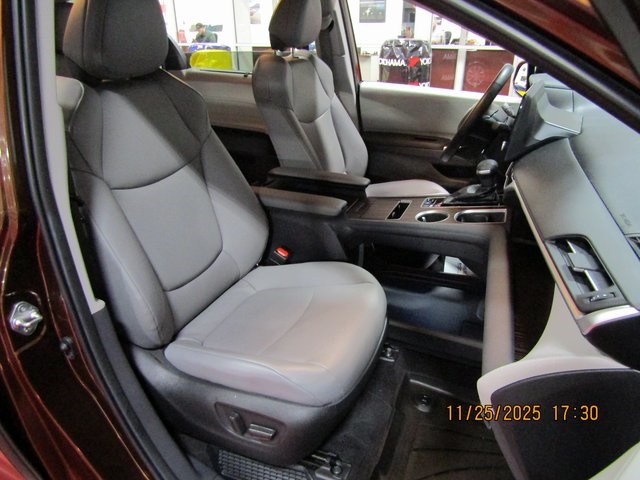 used 2022 Toyota Sienna car, priced at $38,999