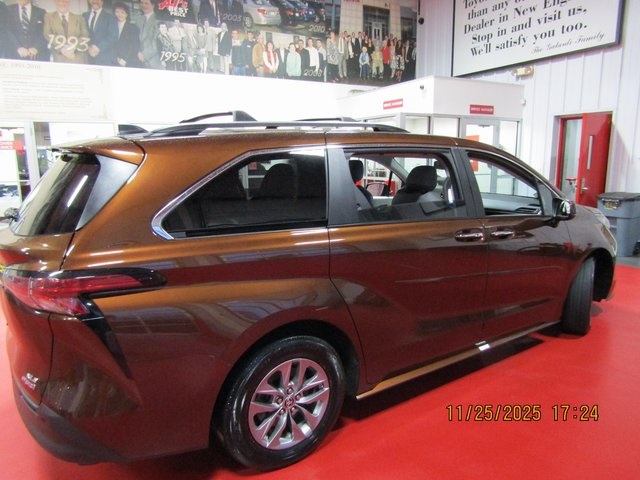used 2022 Toyota Sienna car, priced at $38,999