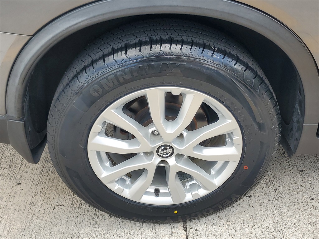 used 2020 Nissan Rogue car, priced at $14,595