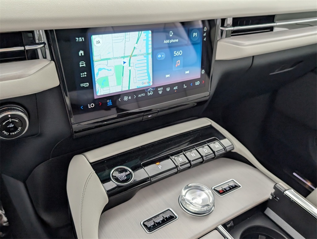 new 2025 Lincoln Navigator car, priced at $102,985
