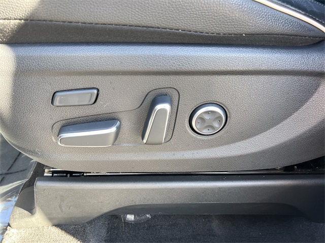 used 2023 Hyundai Palisade car, priced at $35,330