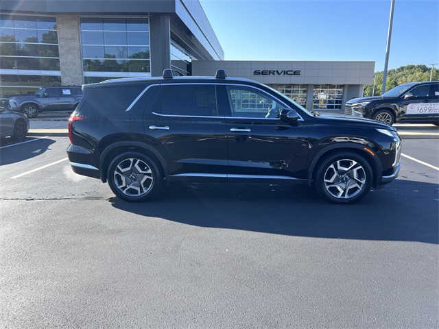 used 2023 Hyundai Palisade car, priced at $35,330