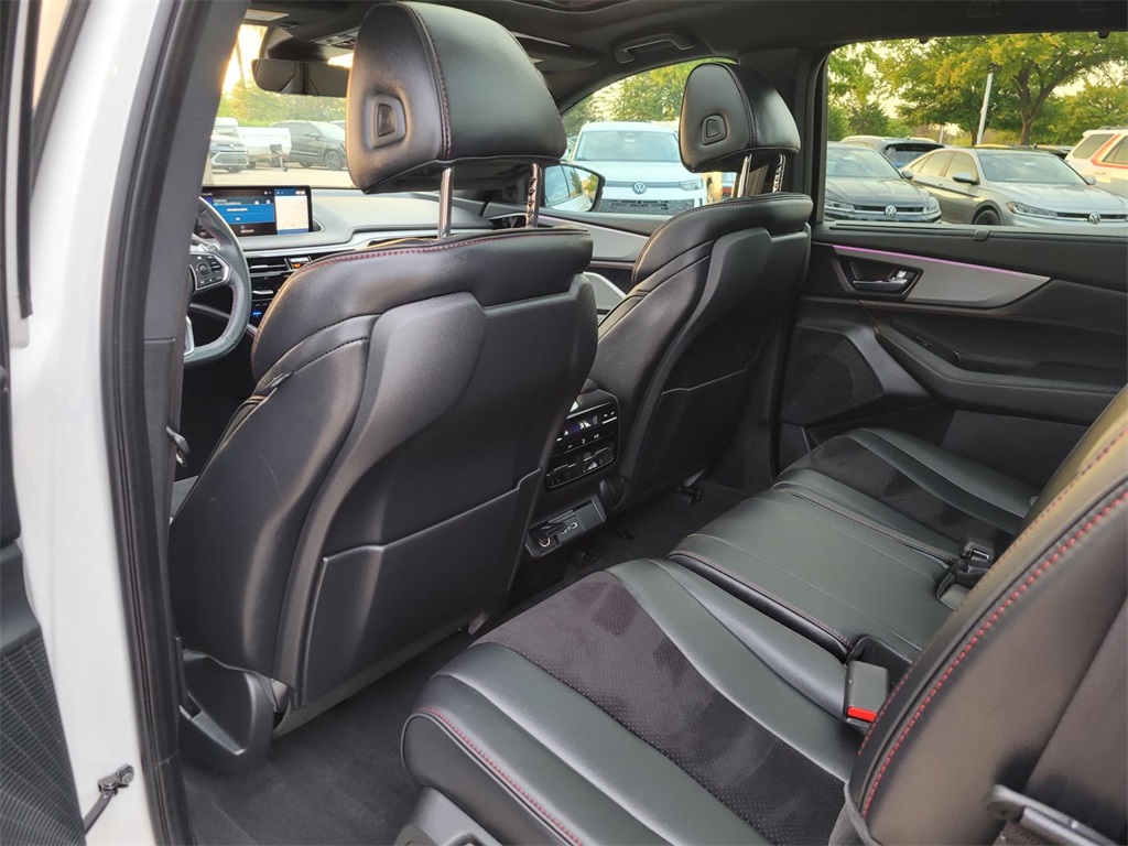 used 2023 Acura MDX car, priced at $40,742
