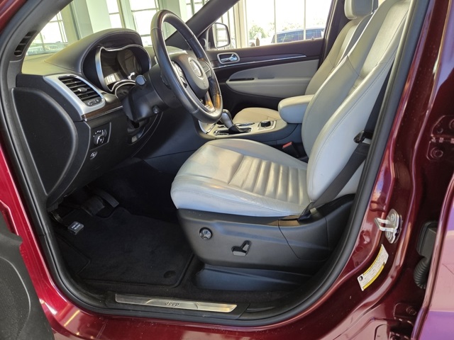 used 2018 Jeep Grand Cherokee car, priced at $13,777