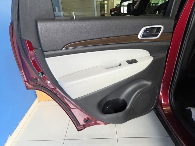 used 2018 Jeep Grand Cherokee car, priced at $13,777