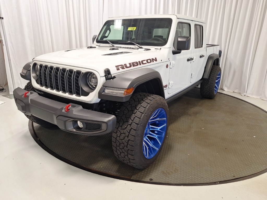 new 2025 Jeep Gladiator car, priced at $56,968