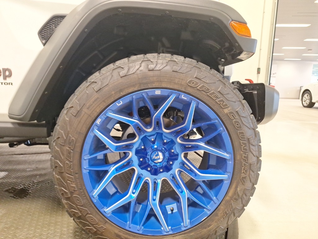 new 2025 Jeep Gladiator car, priced at $56,968