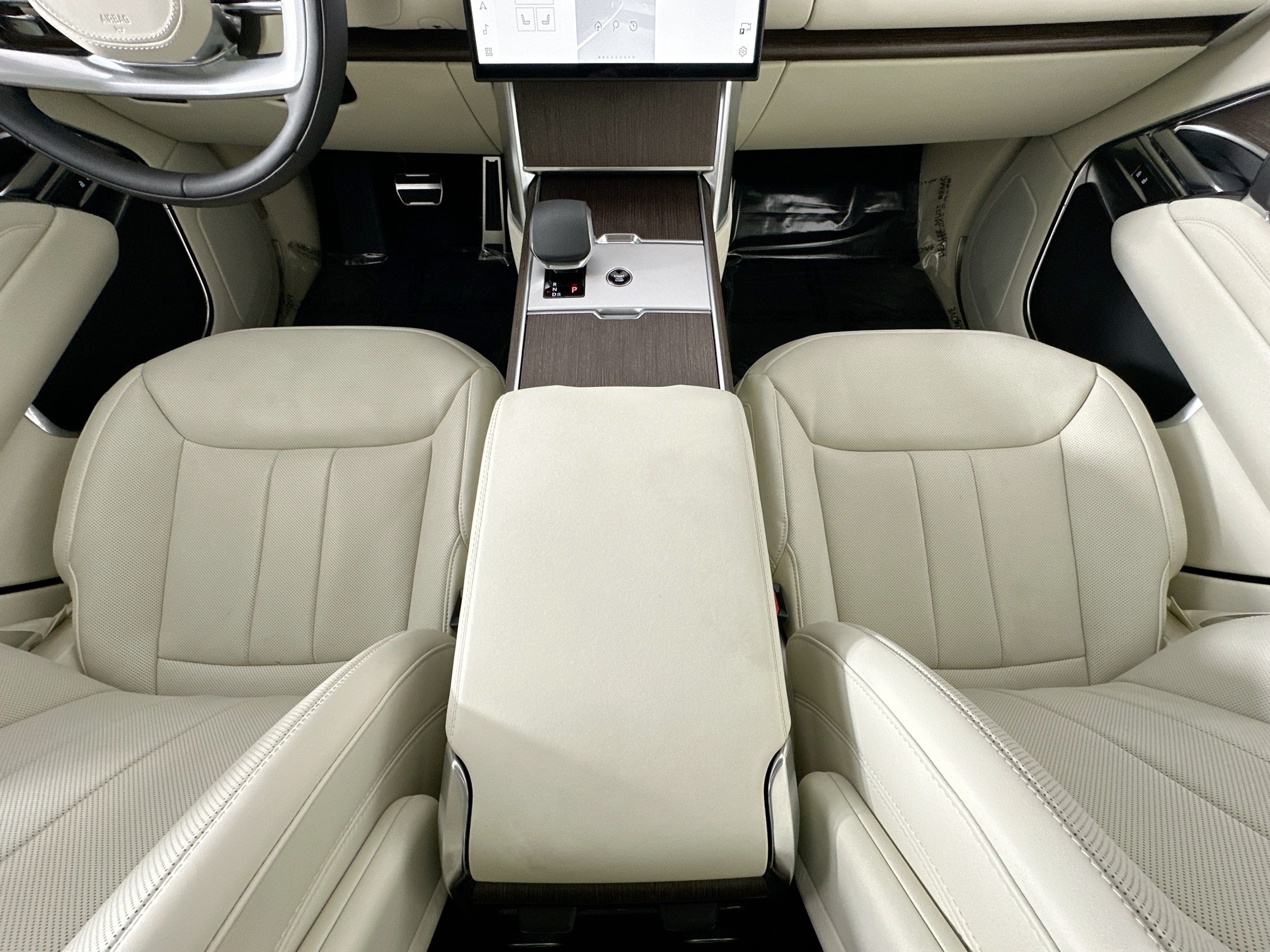 used 2025 Land Rover Range Rover car, priced at $142,999