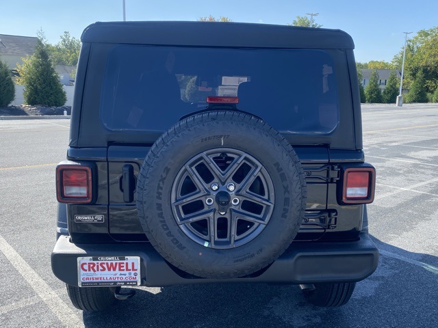 new 2025 Jeep Wrangler car, priced at $33,793