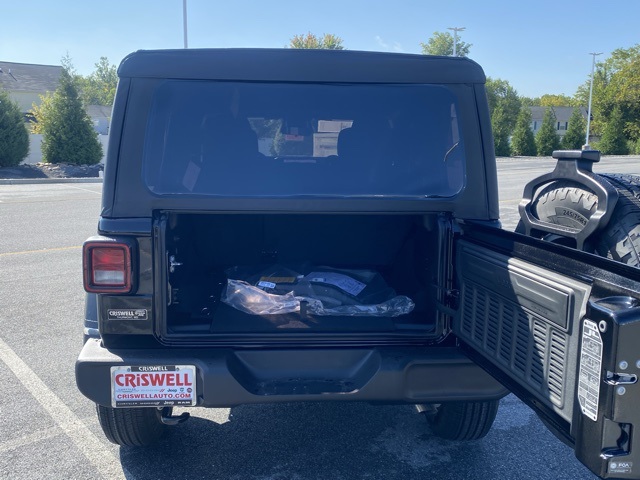 new 2025 Jeep Wrangler car, priced at $33,793