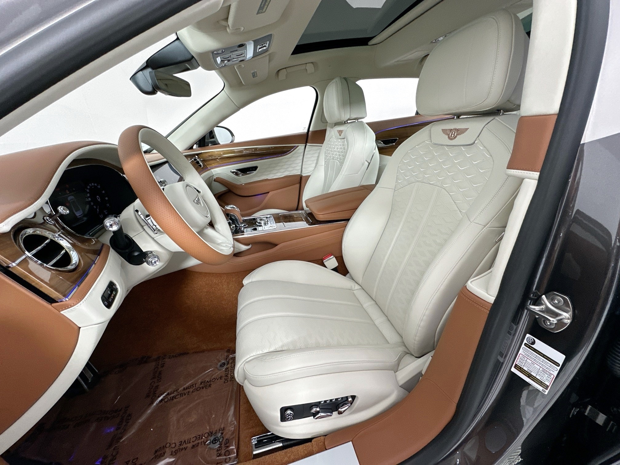 new 2025 Bentley Flying Spur car