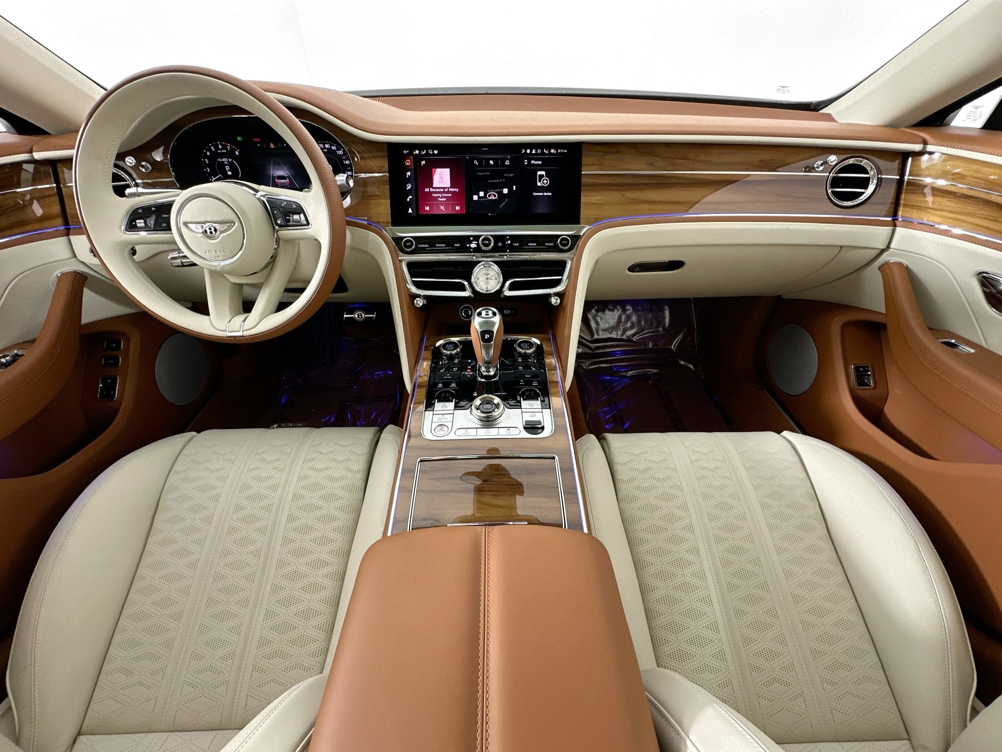 new 2025 Bentley Flying Spur car
