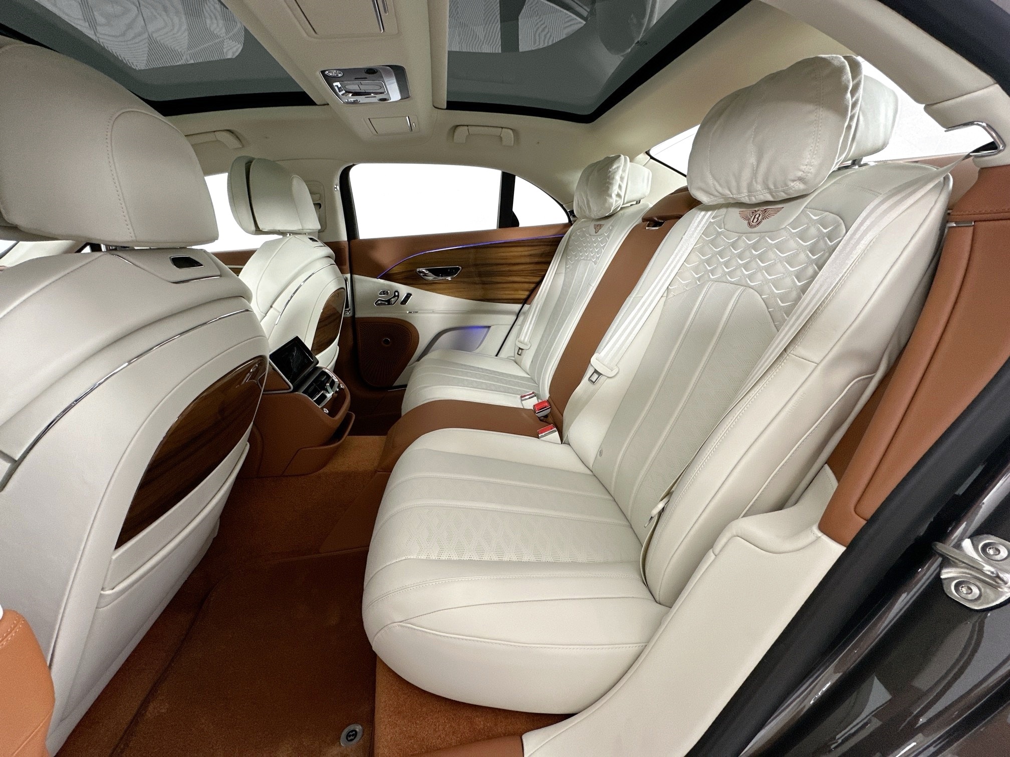 new 2025 Bentley Flying Spur car