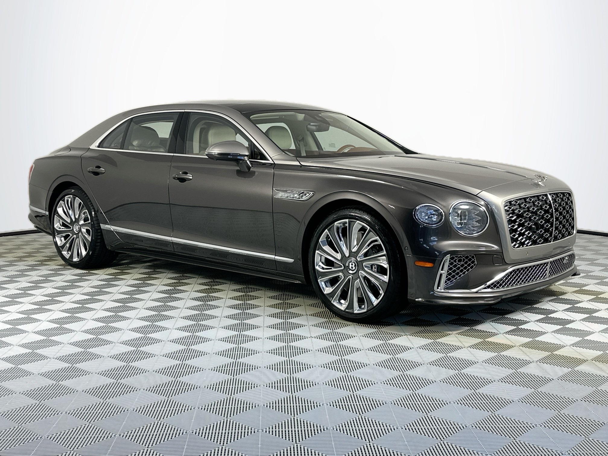 new 2025 Bentley Flying Spur car