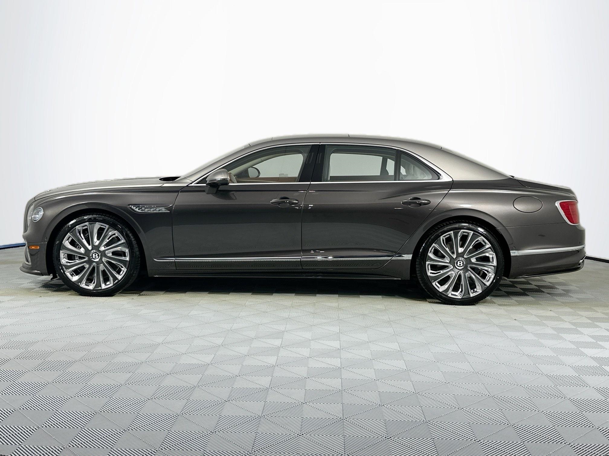 new 2025 Bentley Flying Spur car