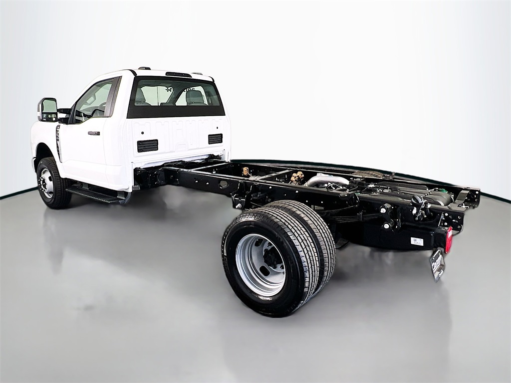new 2025 Ford F-350SD car, priced at $56,439