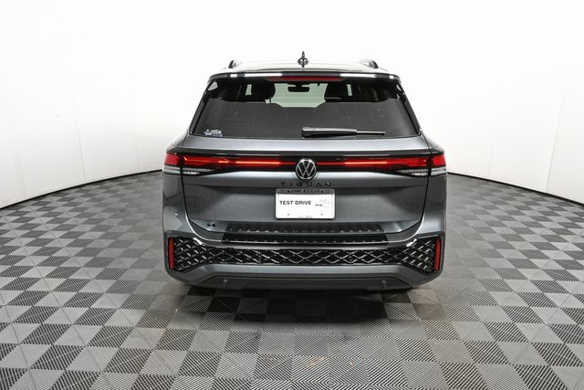new 2025 Volkswagen Tiguan car, priced at $39,505