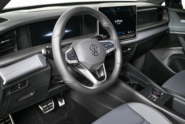 new 2025 Volkswagen Tiguan car, priced at $39,505